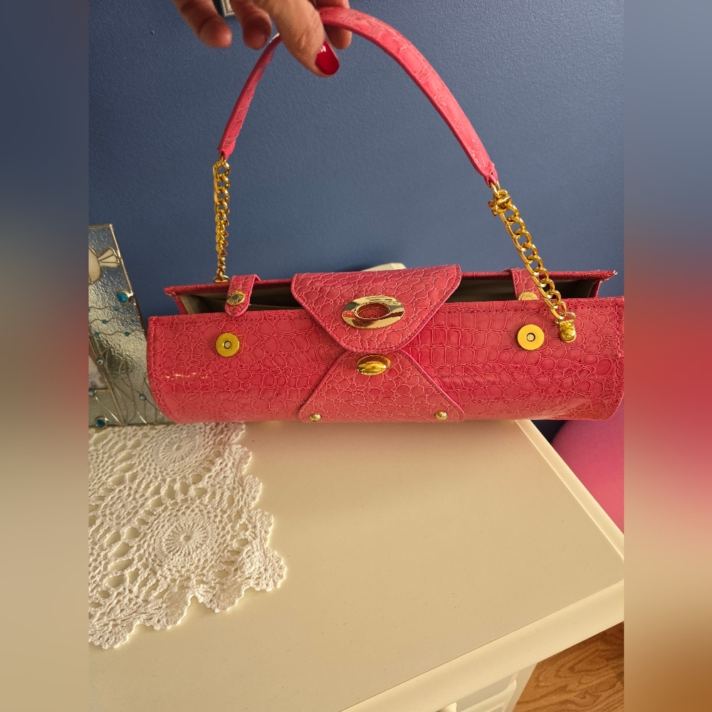 Wine Carrier Elegant Pink Crocodile-Embossed Chain Wine Bag